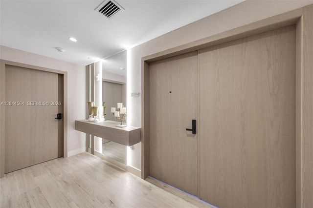 700 NE 24th Street 1401, Miami, FL 33137