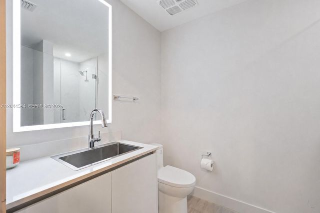 700 NE 24th Street 1401, Miami, FL 33137
