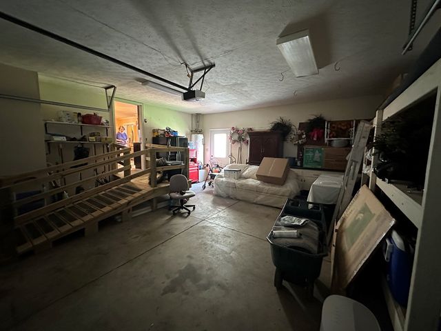 1205 Barkridge Cir, Hopkinsville, KY 42240