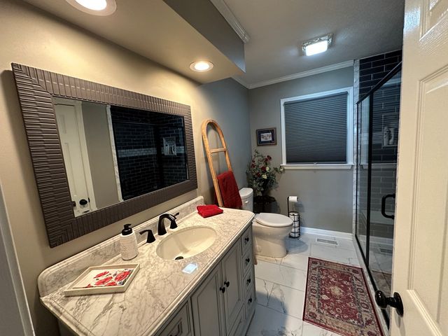 1205 Barkridge Cir, Hopkinsville, KY 42240
