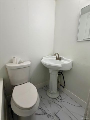 3403 Rust Avenue, Saginaw, MI 48601