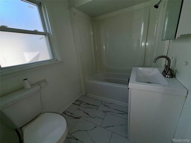 3403 Rust Avenue, Saginaw, MI 48601