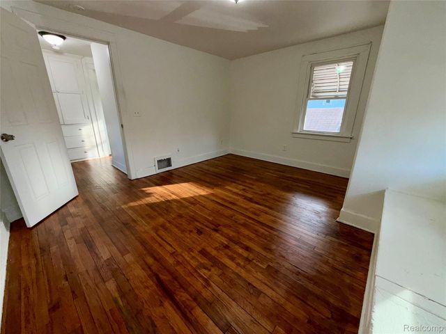 3403 Rust Avenue, Saginaw, MI 48601