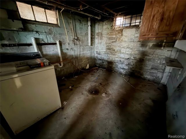 3403 Rust Avenue, Saginaw, MI 48601