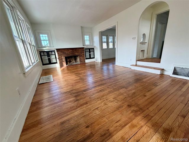 3403 Rust Avenue, Saginaw, MI 48601