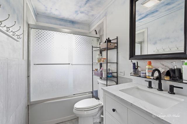 2627 Dana Avenue, Waukegan, IL 60087