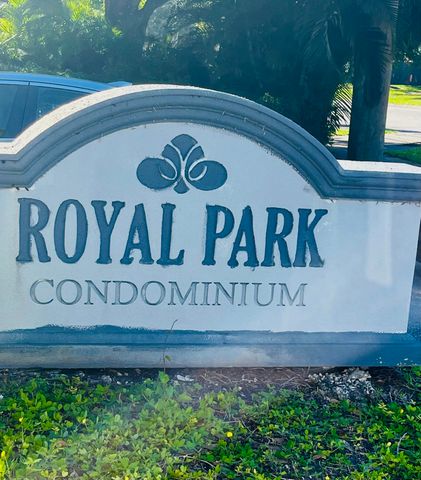111 Royal Park Drive 3e, Oakland Park, FL 33309