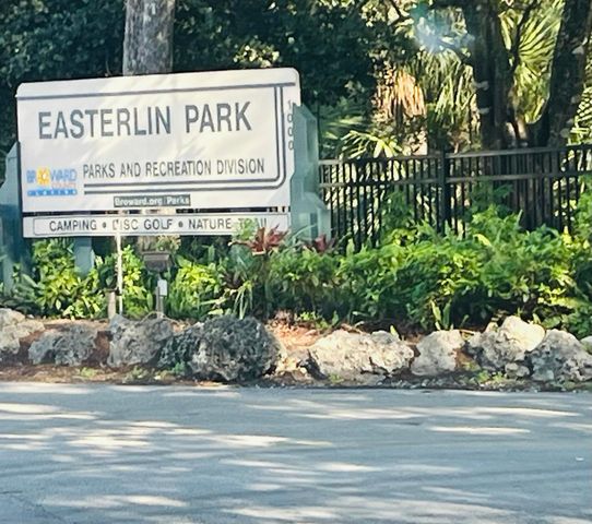 111 Royal Park Drive 3e, Oakland Park, FL 33309