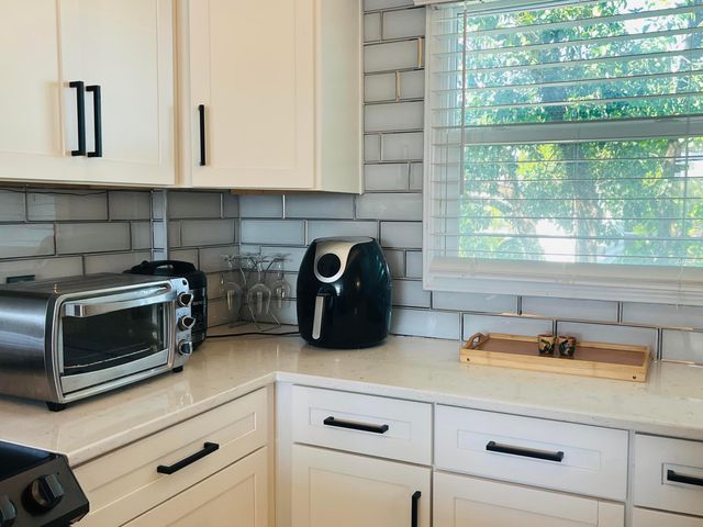 111 Royal Park Drive 3e, Oakland Park, FL 33309