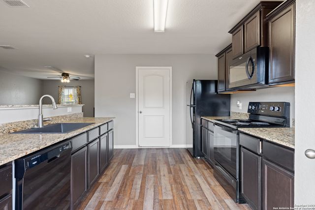 12323 Carlson Valley, San Antonio, TX 78252