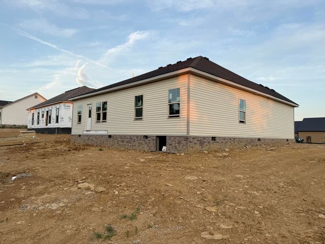 1220 Mac Drive, Lawrenceburg, KY 40342