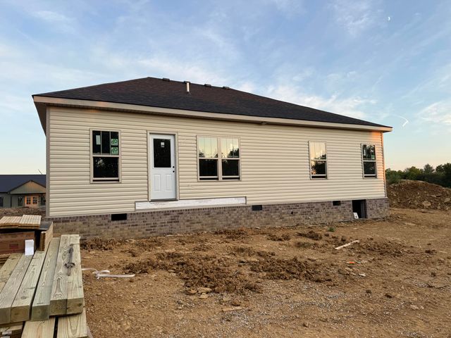 1220 Mac Drive, Lawrenceburg, KY 40342