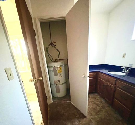 135 Tucker Ave, Oroville, CA 95966