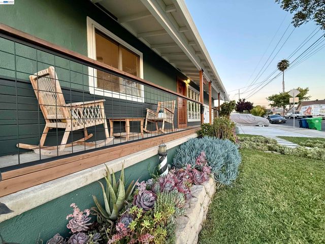 22570 Thelma St, Hayward, CA 94541