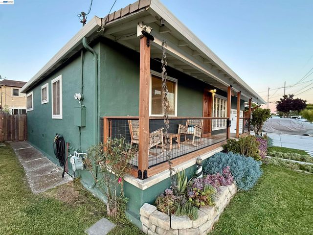 22570 Thelma St, Hayward, CA 94541