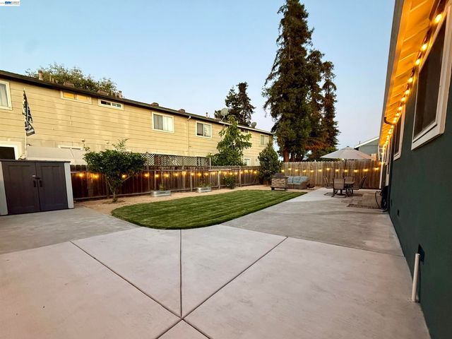 22570 Thelma St, Hayward, CA 94541