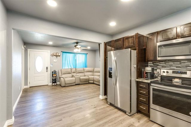 219 S Bristow Avenue, Moore, OK 73160