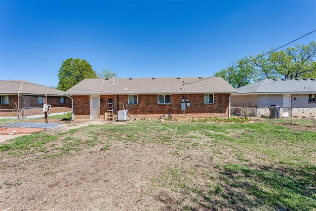 219 S Bristow Avenue, Moore, OK 73160
