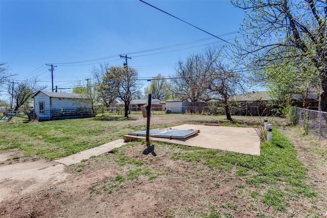 219 S Bristow Avenue, Moore, OK 73160