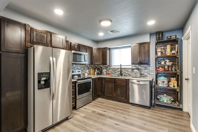 219 S Bristow Avenue, Moore, OK 73160