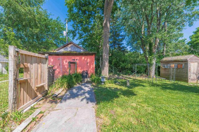 325 S Fairview Street, Bloomington, IN 47403