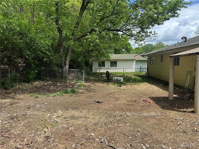 2145 Freckles Drive, High Ridge, MO 63049