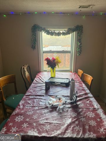 59 Berry Avenue, Newnan, GA 30263