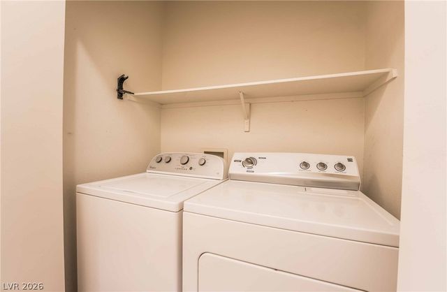 7224 PINON CREST Court, Las Vegas, NV 89131