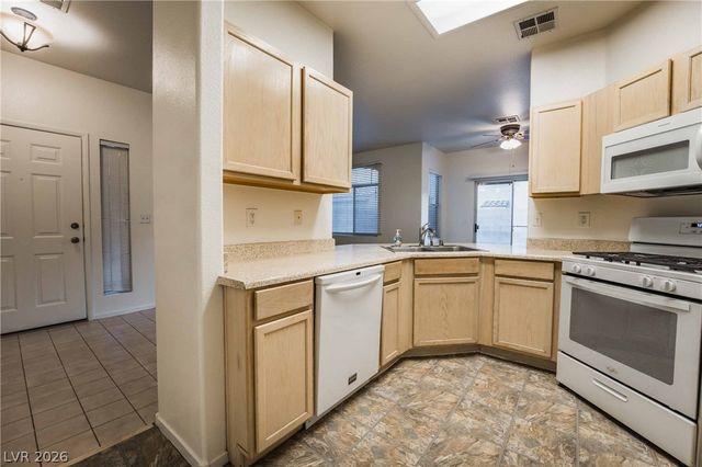 7224 PINON CREST Court, Las Vegas, NV 89131
