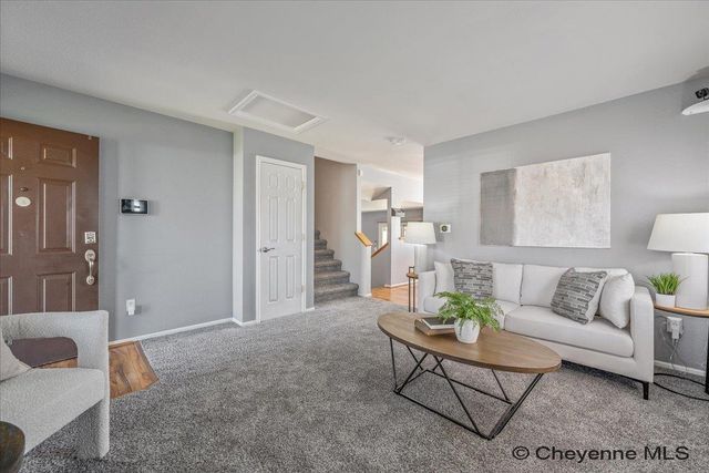 1921 APPALOOSA DR, Cheyenne, WY 82001