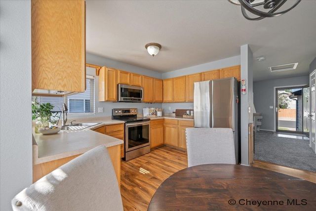 1921 APPALOOSA DR, Cheyenne, WY 82001