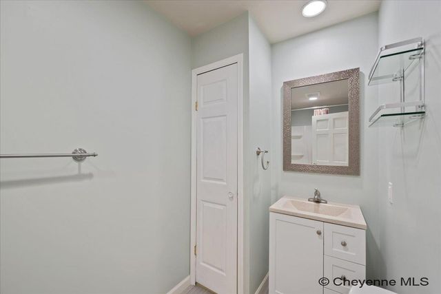 1921 APPALOOSA DR, Cheyenne, WY 82001