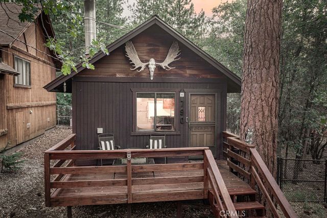 790 Pine Lane, Sugarloaf, CA 92386