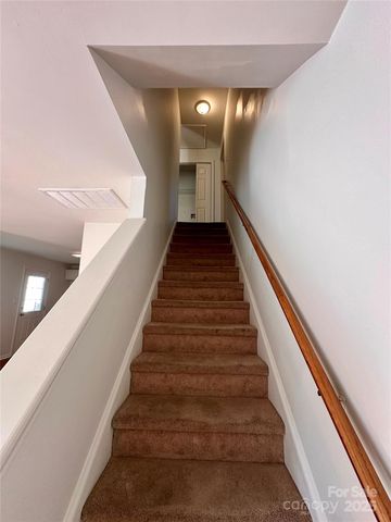 4927 Curtiswood Drive, Charlotte, NC 28213