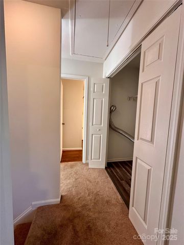 4927 Curtiswood Drive, Charlotte, NC 28213