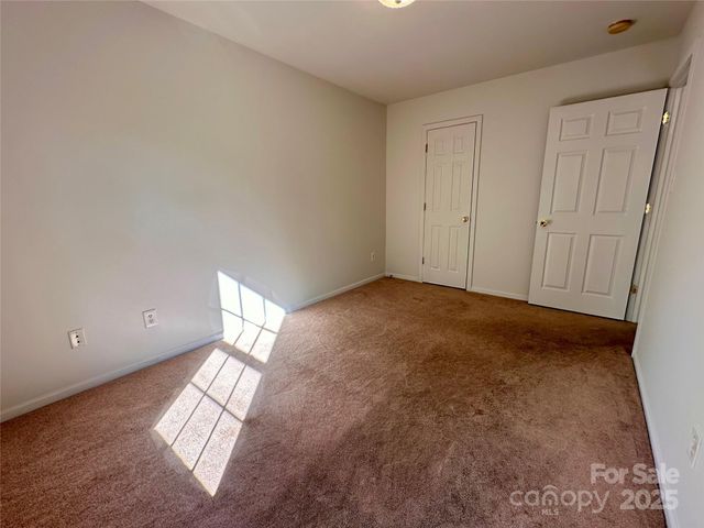 4927 Curtiswood Drive, Charlotte, NC 28213