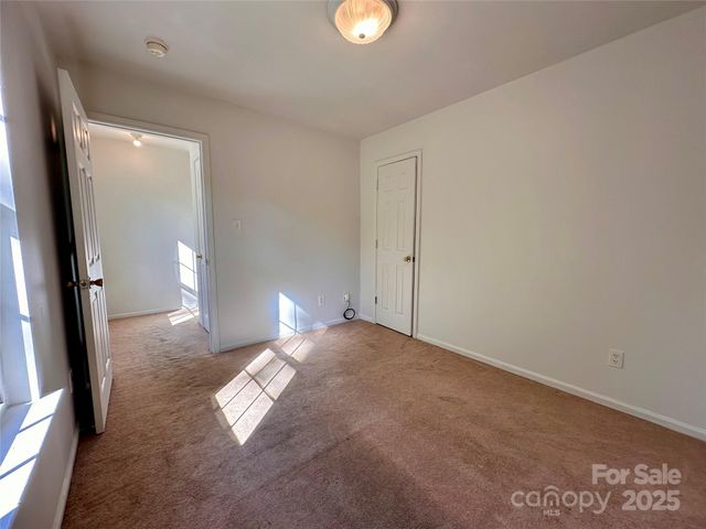 4927 Curtiswood Drive, Charlotte, NC 28213