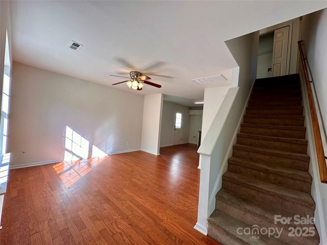 4927 Curtiswood Drive, Charlotte, NC 28213