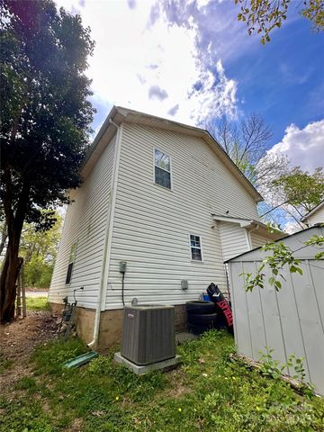 4927 Curtiswood Drive, Charlotte, NC 28213