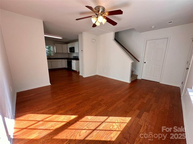 4927 Curtiswood Drive, Charlotte, NC 28213