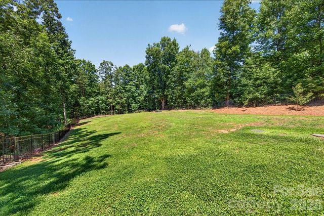 104 Broad Birch Drive, Davidson, NC 28036