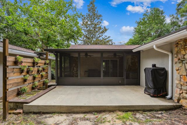 107 Shell Drive, Crestview, FL 32536