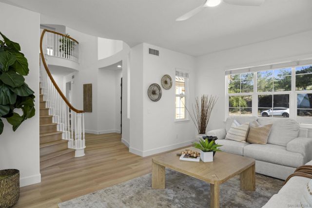 11127 Breckenridge Dr, San Diego, CA 92131