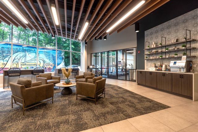 1590 Elmwood Avenue 304, Evanston, IL 60201