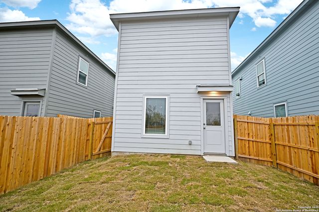 12015 Floral Blossom, Converse, TX 78109