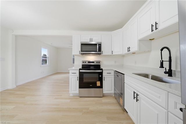 3021 Menands DR, Chesapeake, VA 23325