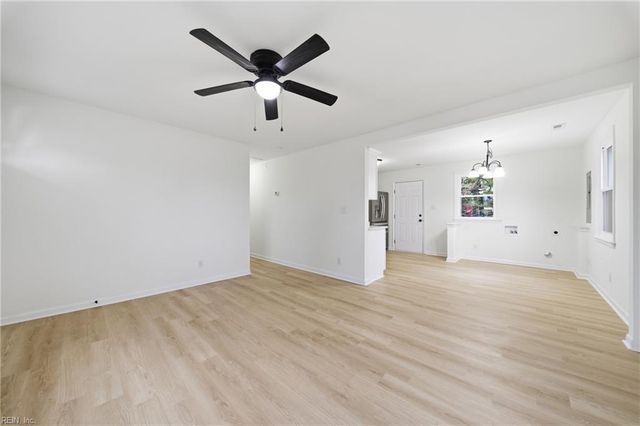 3021 Menands DR, Chesapeake, VA 23325