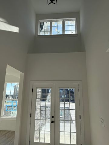 5869 Napa Valley Drive, Smyrna, TN 37167