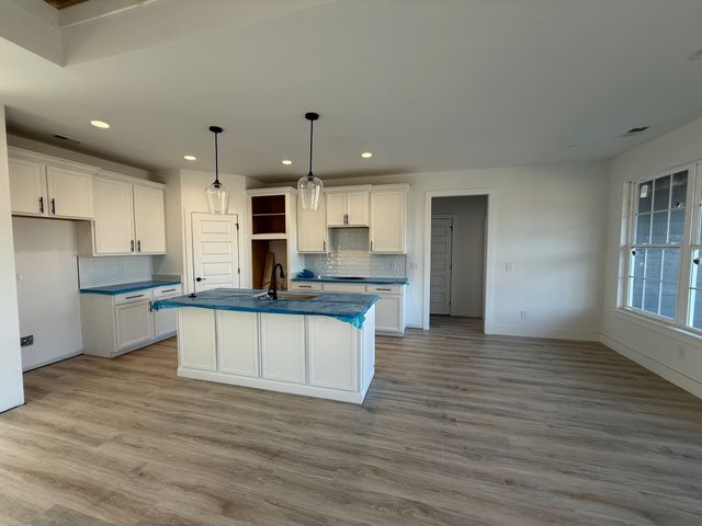 5869 Napa Valley Drive, Smyrna, TN 37167