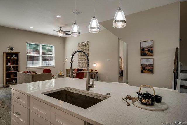 11158 Vance Jackson Rd Unit 3, San Antonio, TX 78230